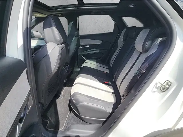Peugeot 3008 view 8