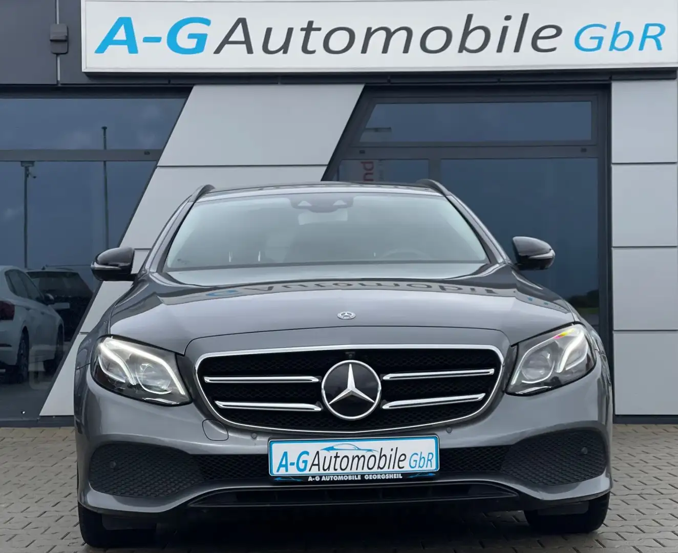 Mercedes-Benz E 300 d T-Modell Multibeam Widescreen 360°Kamera - 2