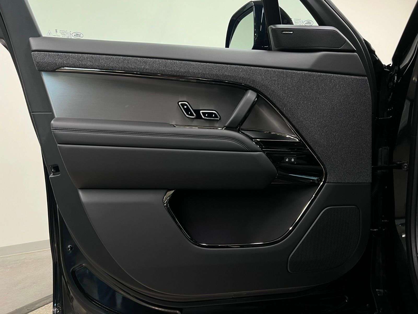 2026 Land Rover Range Rover Sport P360 S | LEASE FROM $999 PER MONTH thumb 28