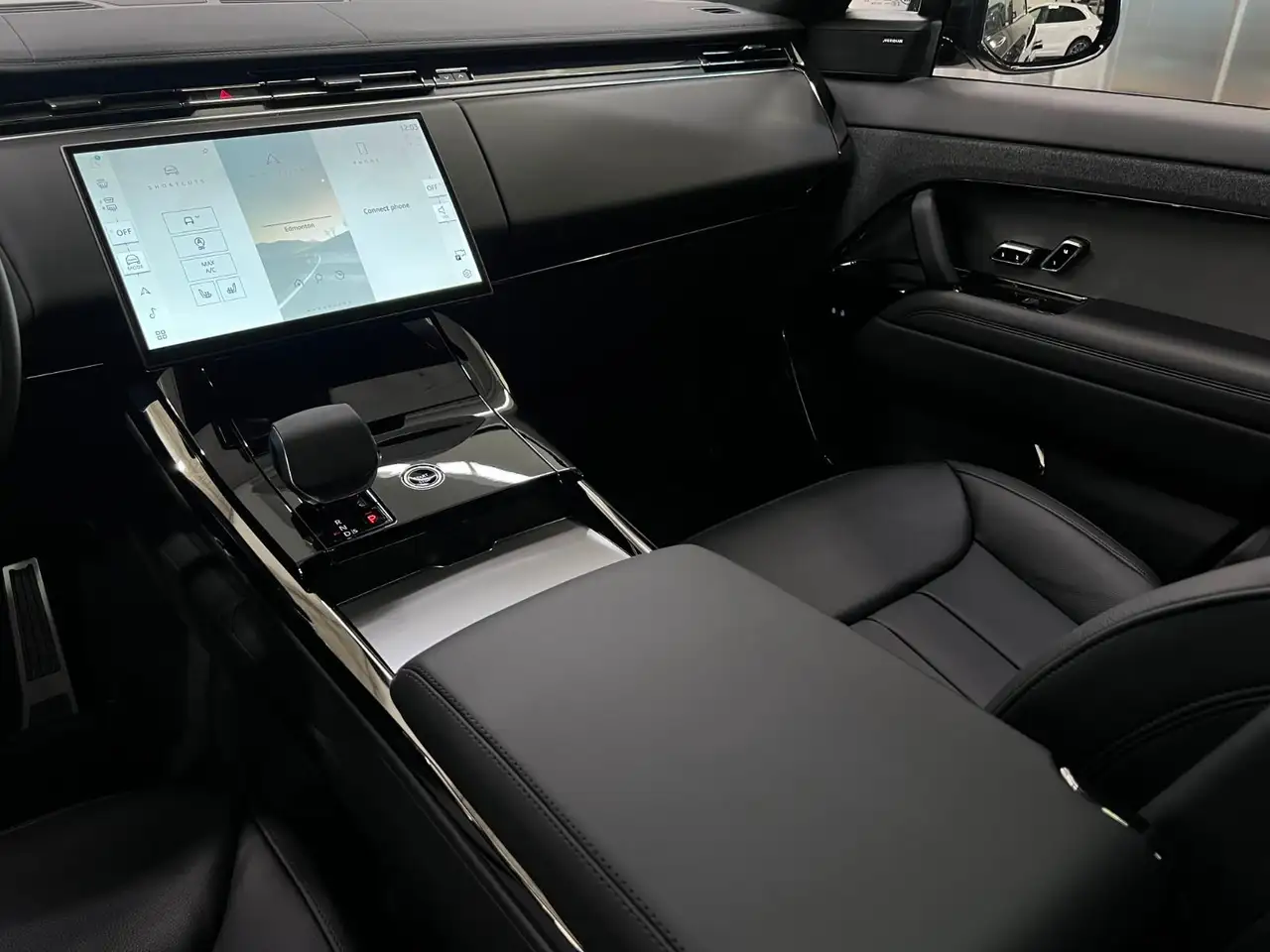 Land Rover Range Rover Sport снимка Land Rover Range Rover Sport