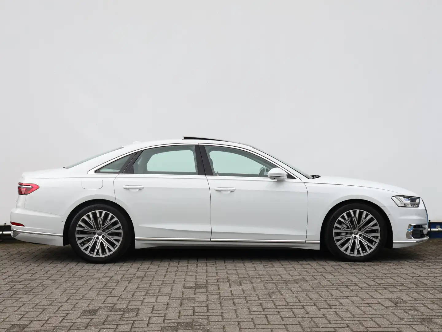 Audi A8 50 TDI quattro 286pk | B&O | Pano | 360° camera | Blanc - 2