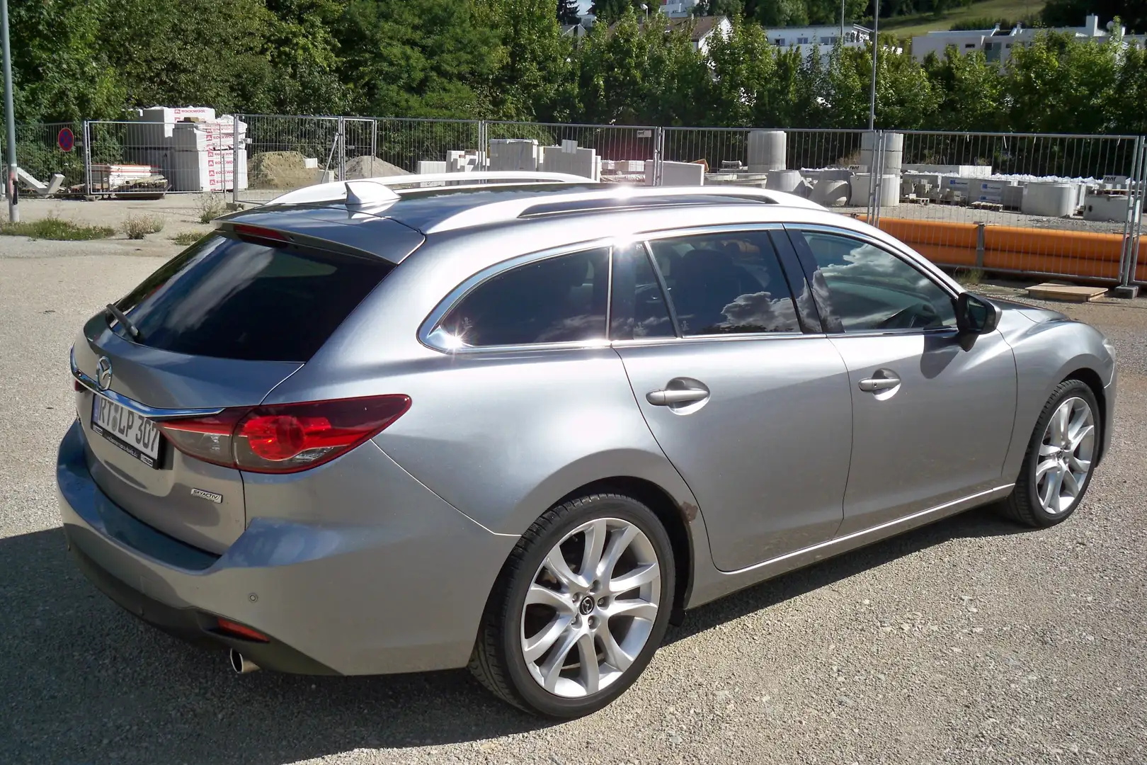Mazda 6 6 Kombi Diesel 2.2 Kombi SKYACTIV-D Sports-Line Silber - 2