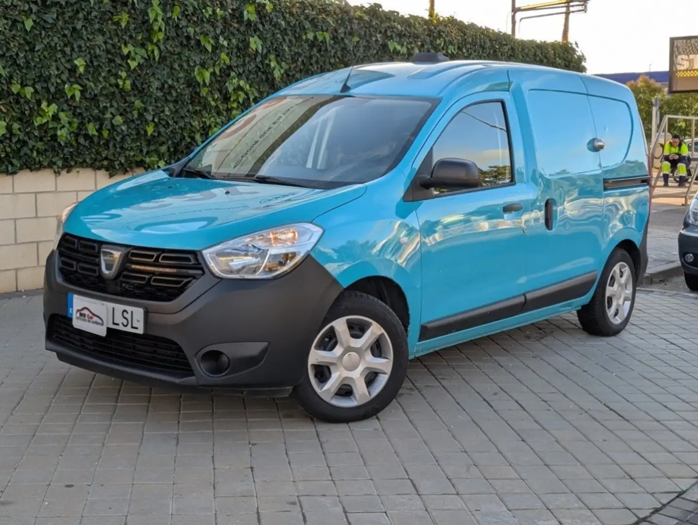 Dacia Dokker Comercial Van 1.6 GLP Essential 80kW Verde - 1