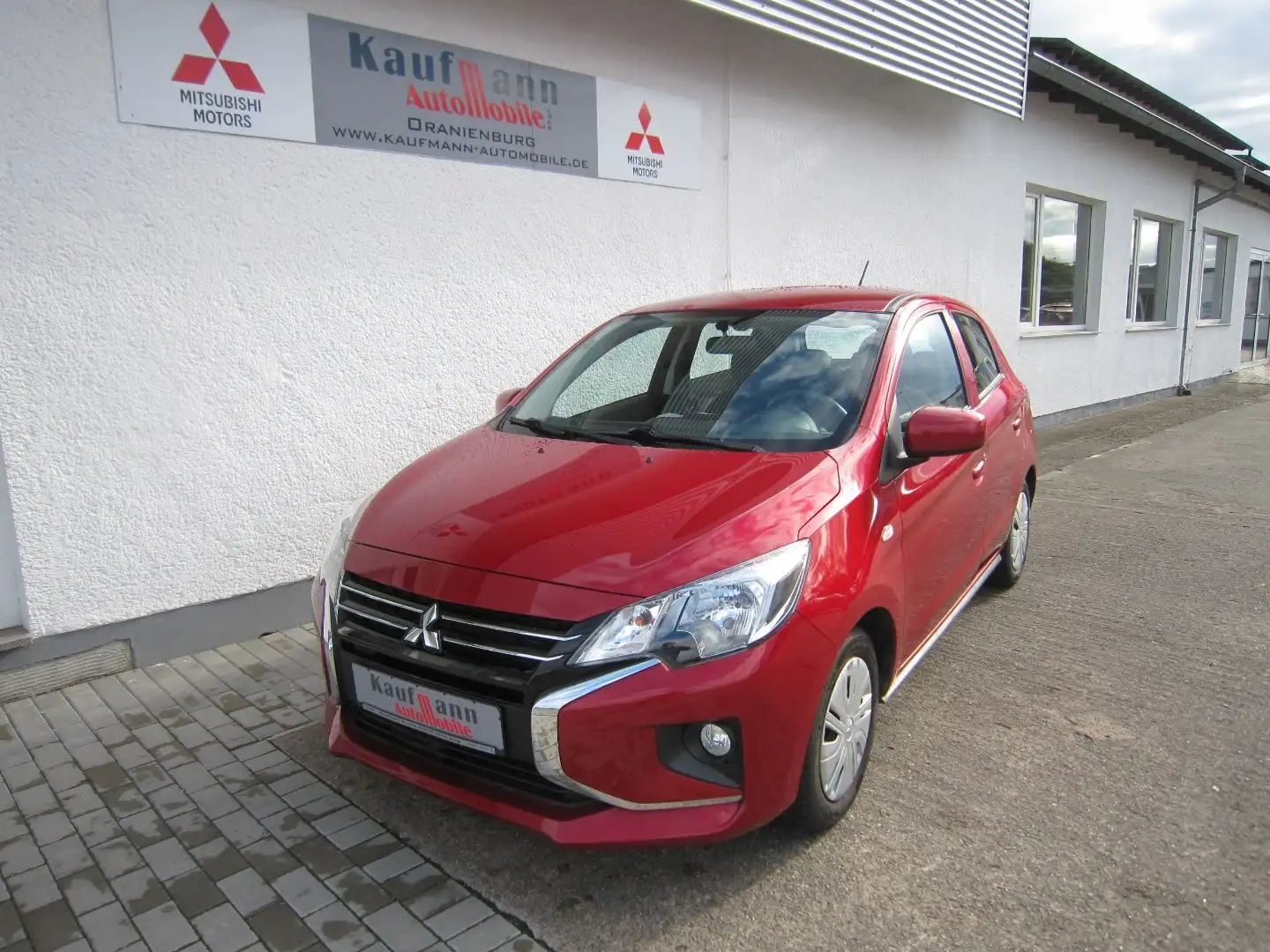 Mitsubishi Space Star Spirit 1.2 MIVEC 5-Gang Rouge - 1