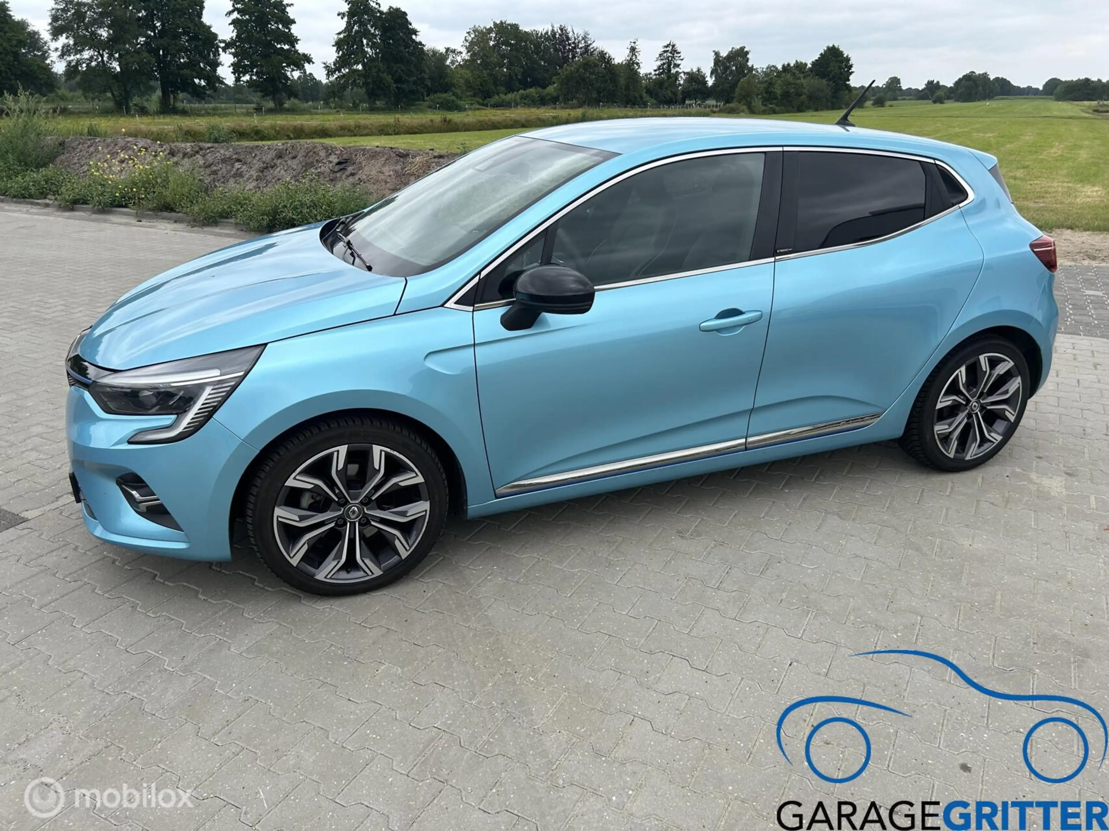 Renault Clio 1.6 E-Tech Hybrid 140 Intens — photo 2