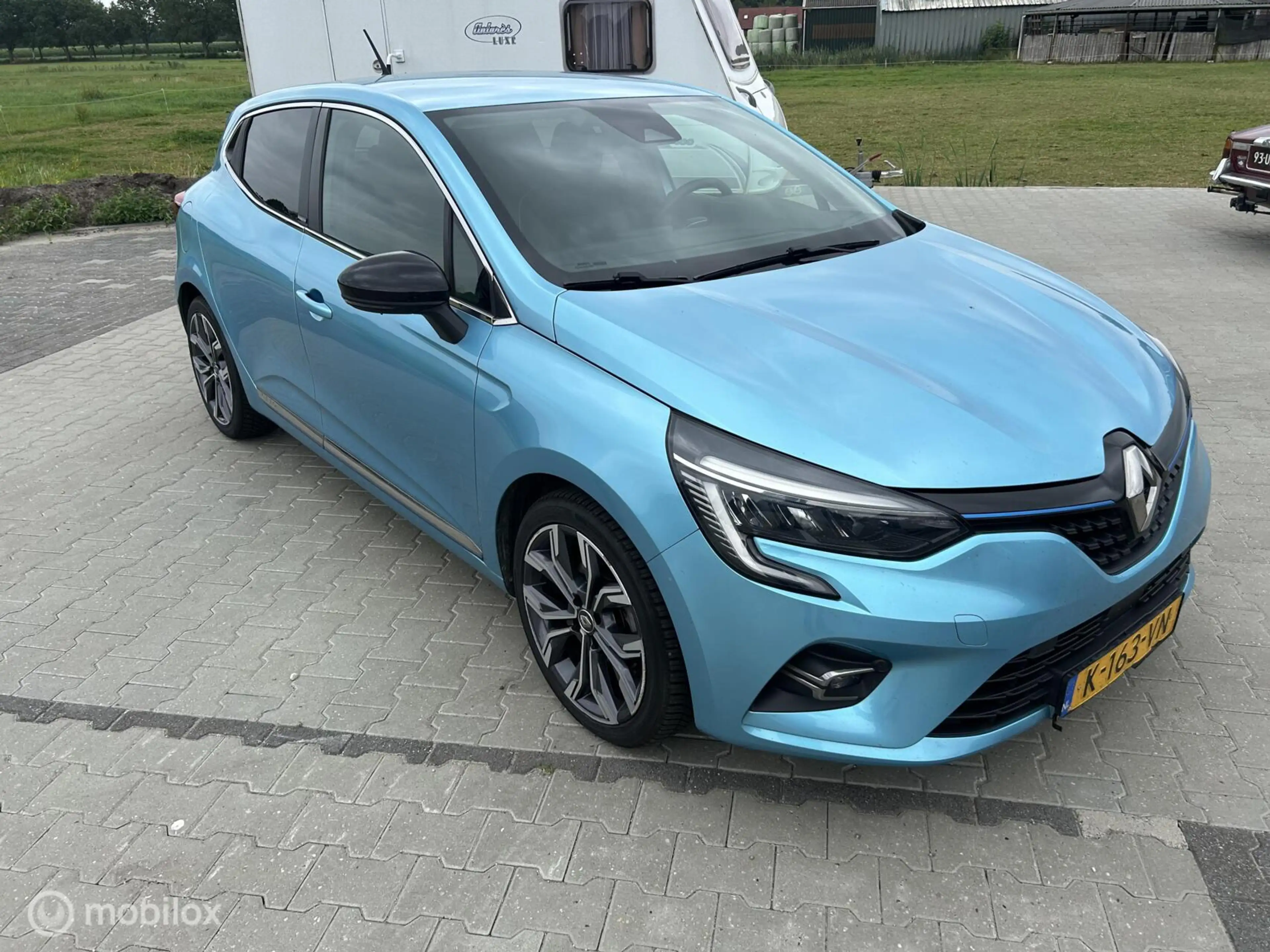 Renault Clio 1.6 E-Tech Hybrid 140 Intens — photo 4