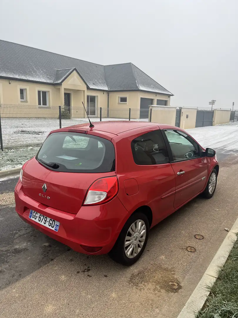 Renault Clio III 1.2 16V 75 eco2 Authentique - 1