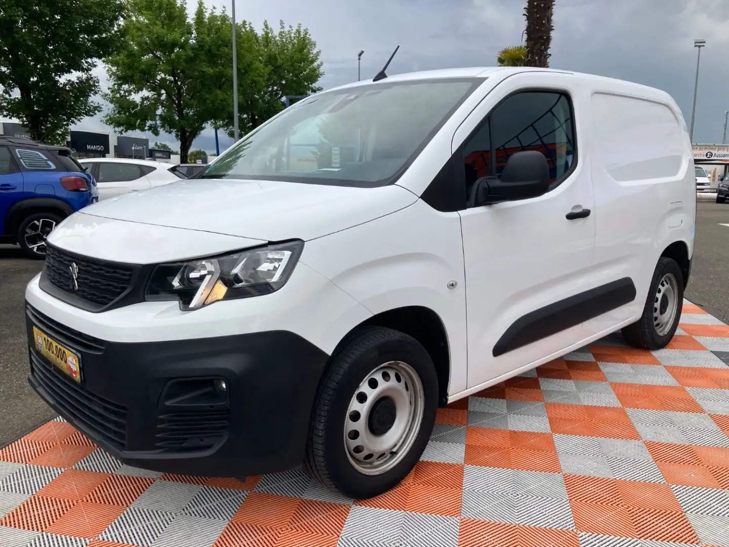 Peugeot Partner BlueHDi 130 EAT8 ASPHALT 3 PL GPS Caméra Bois Bílá - 2