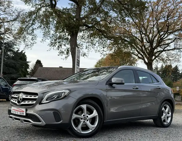 Mercedes-Benz GLA 180 Benzine Pano Dodehoek 360 Camera Zetelv. Garantie
