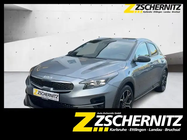Kia XCeed 1.6 T GDI Black Xdition ACC+LED+Navi+SHZ