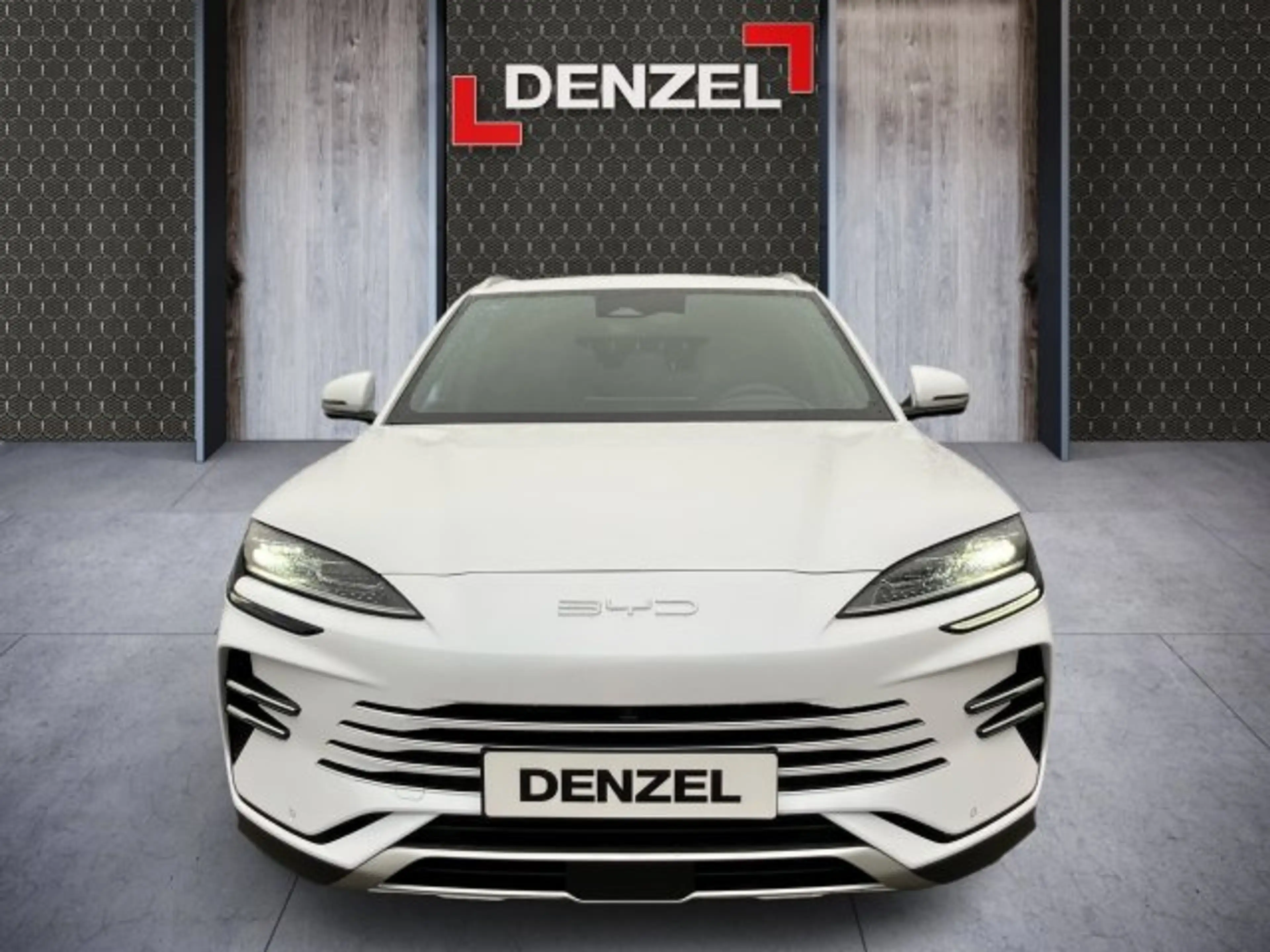 BYD Seal U DM-i Design AWD — photo 12