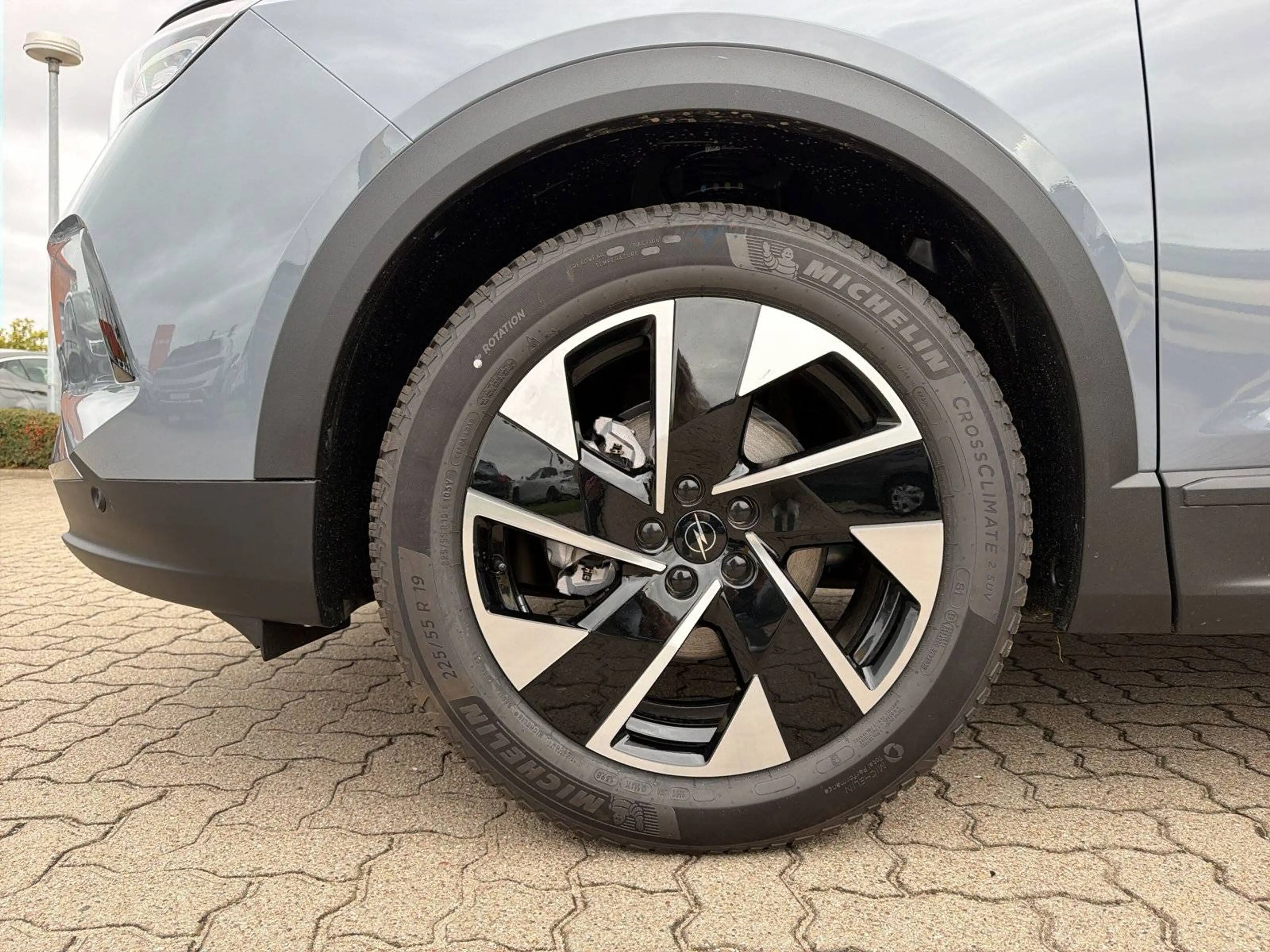 Opel Grandland 1.2 48V Mild- Hybrid 107 kW Edition — photo 9