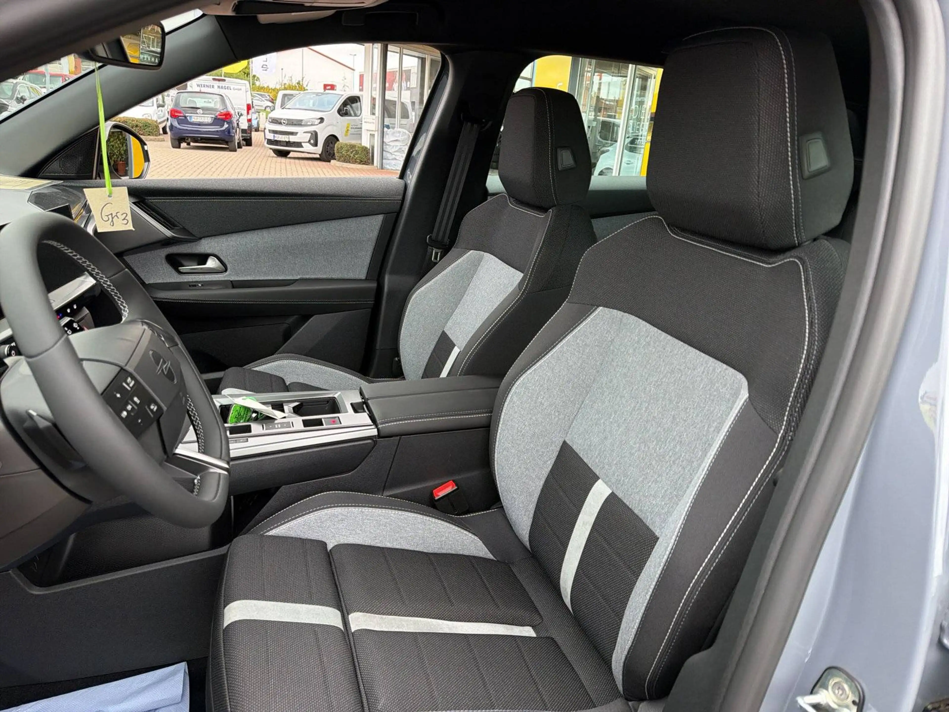 Opel Grandland 1.2 48V Mild- Hybrid 107 kW Edition — photo 12