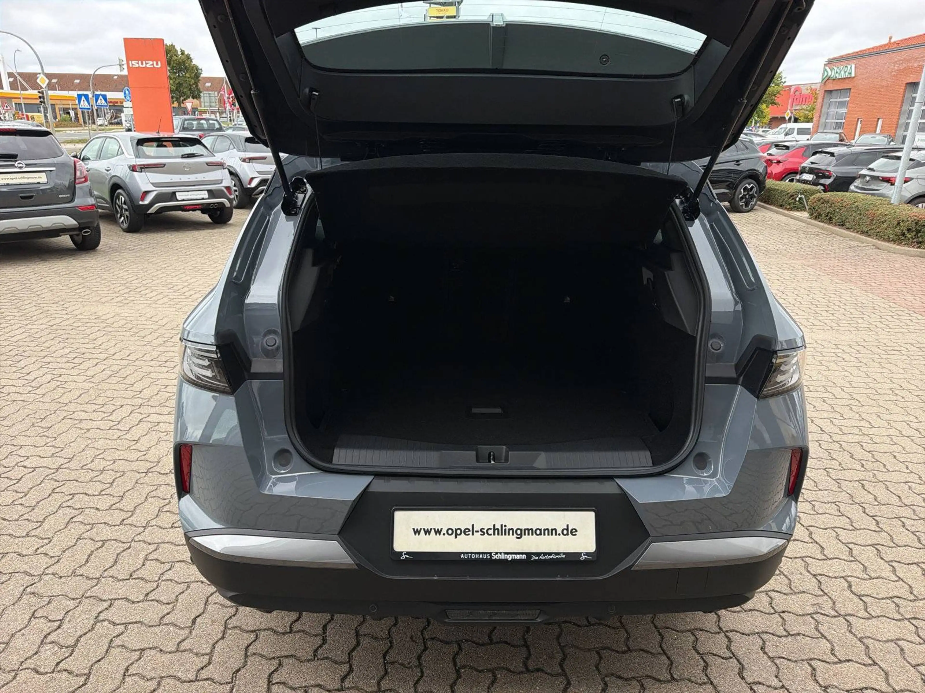 Opel Grandland 1.2 48V Mild- Hybrid 107 kW Edition — photo 10