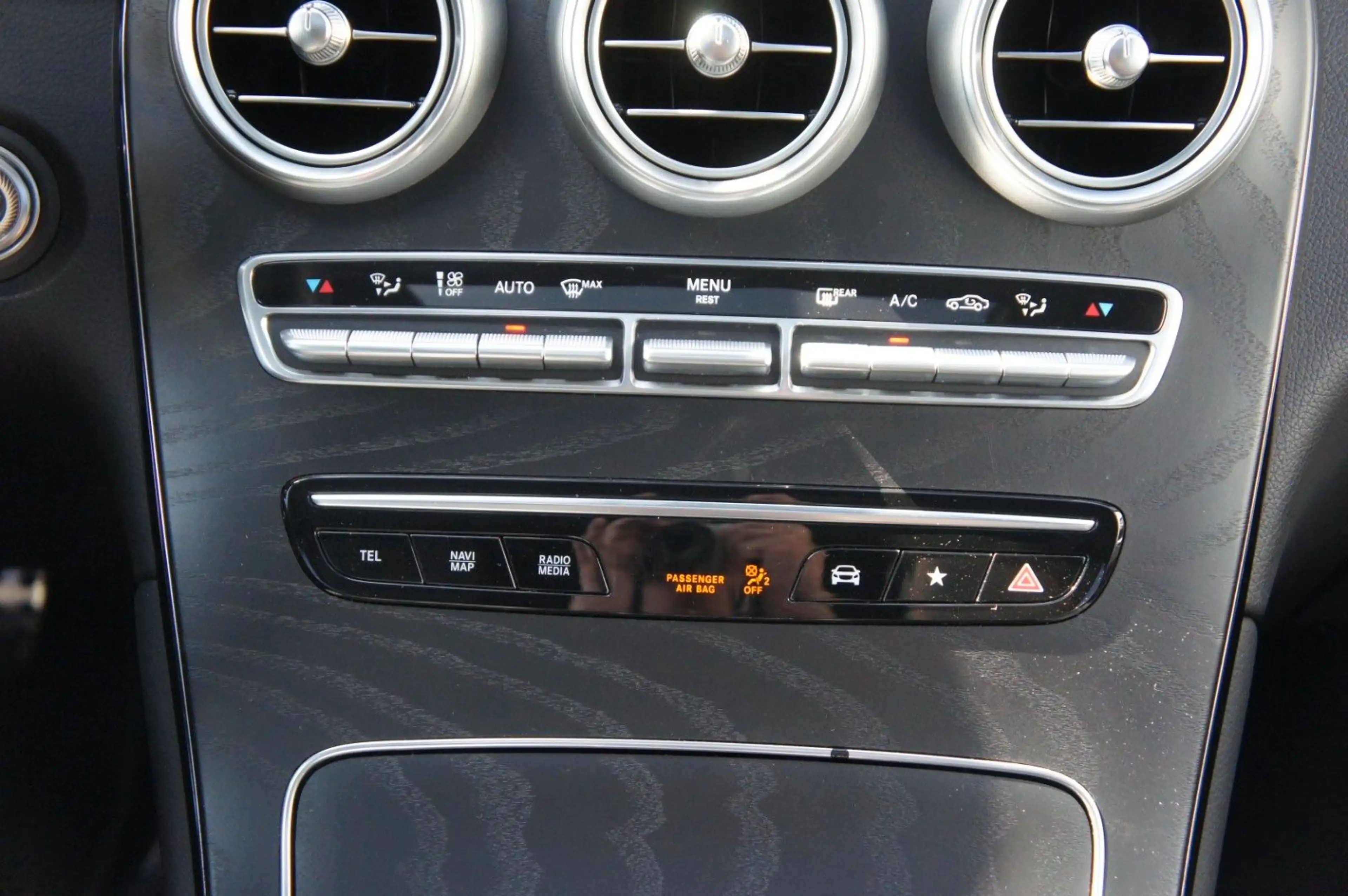 Mercedes-Benz GLC 400 d  Coupe 4M AMG Line*AIR*AHK*FULL*NP100t — photo 21