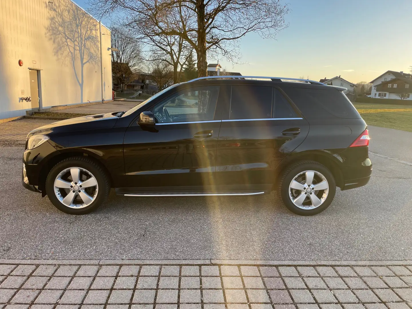Mercedes-Benz ML 350 BlueTEC 4MATIC 7G-TRONIC Schwarz - 2