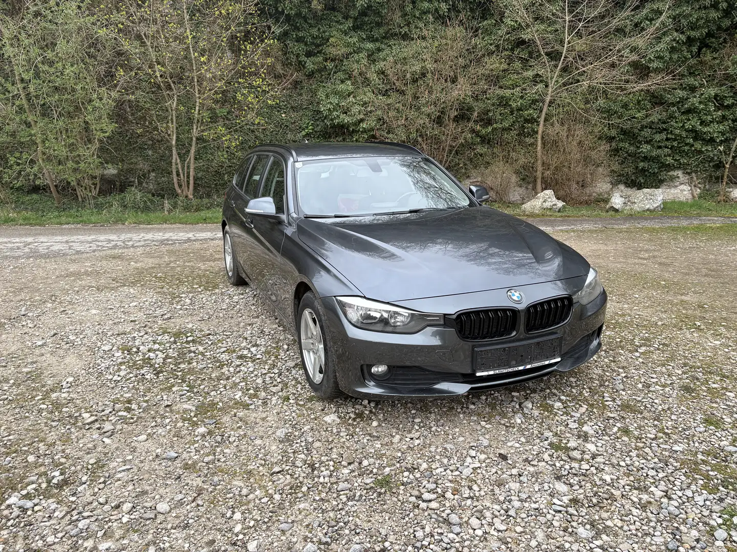 BMW 316 316d Touring Grau - 1