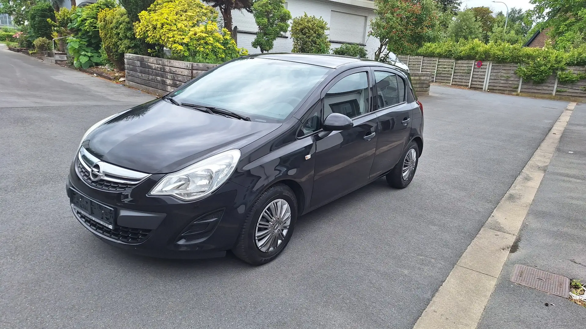 Opel Corsa 1.2 16V ecoFLEX Easytronic Color Race - 1