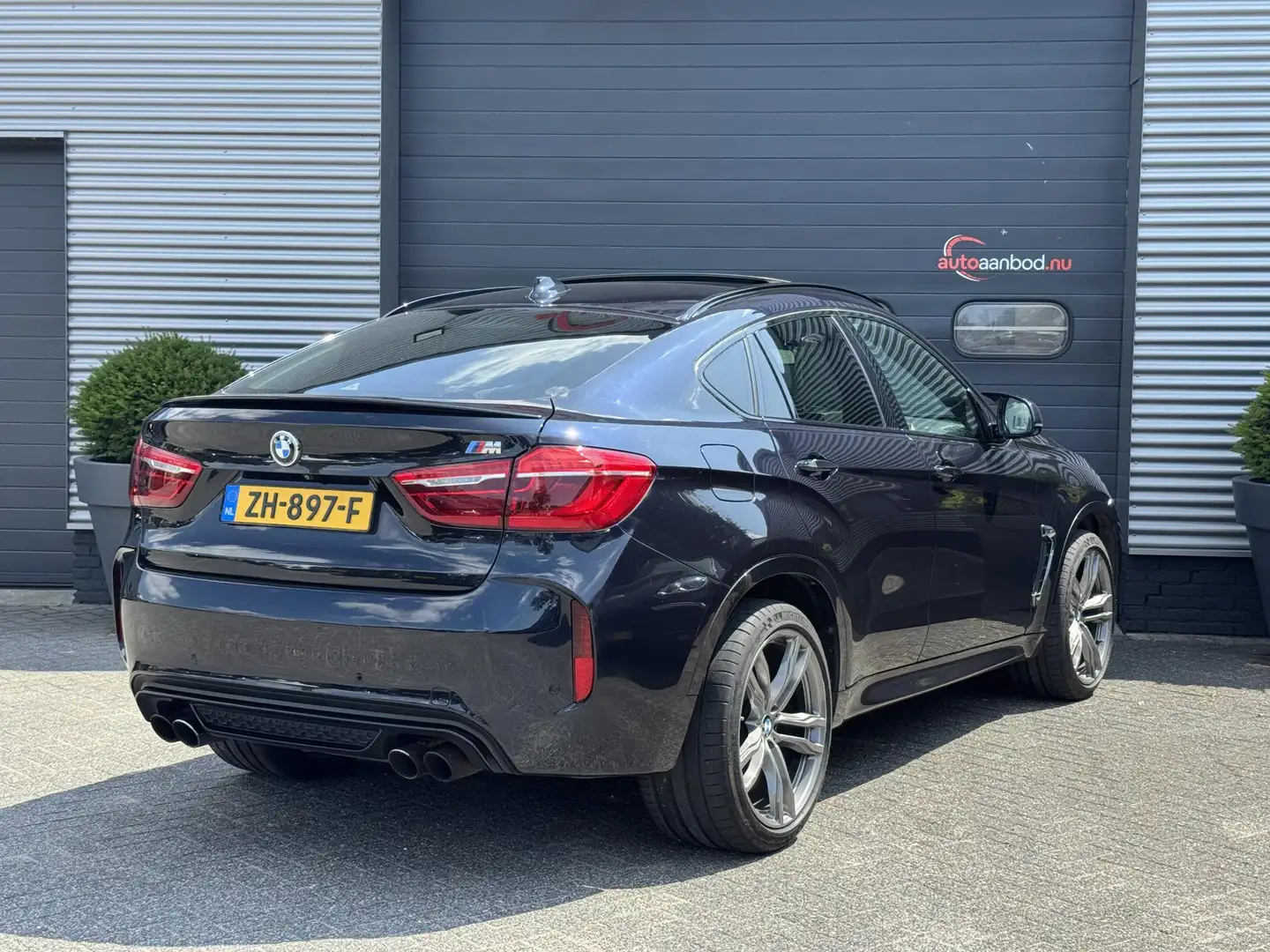 BMW X6 M | Panoramadak | Carbon | TV Schermen | Camera | He Noir - 2