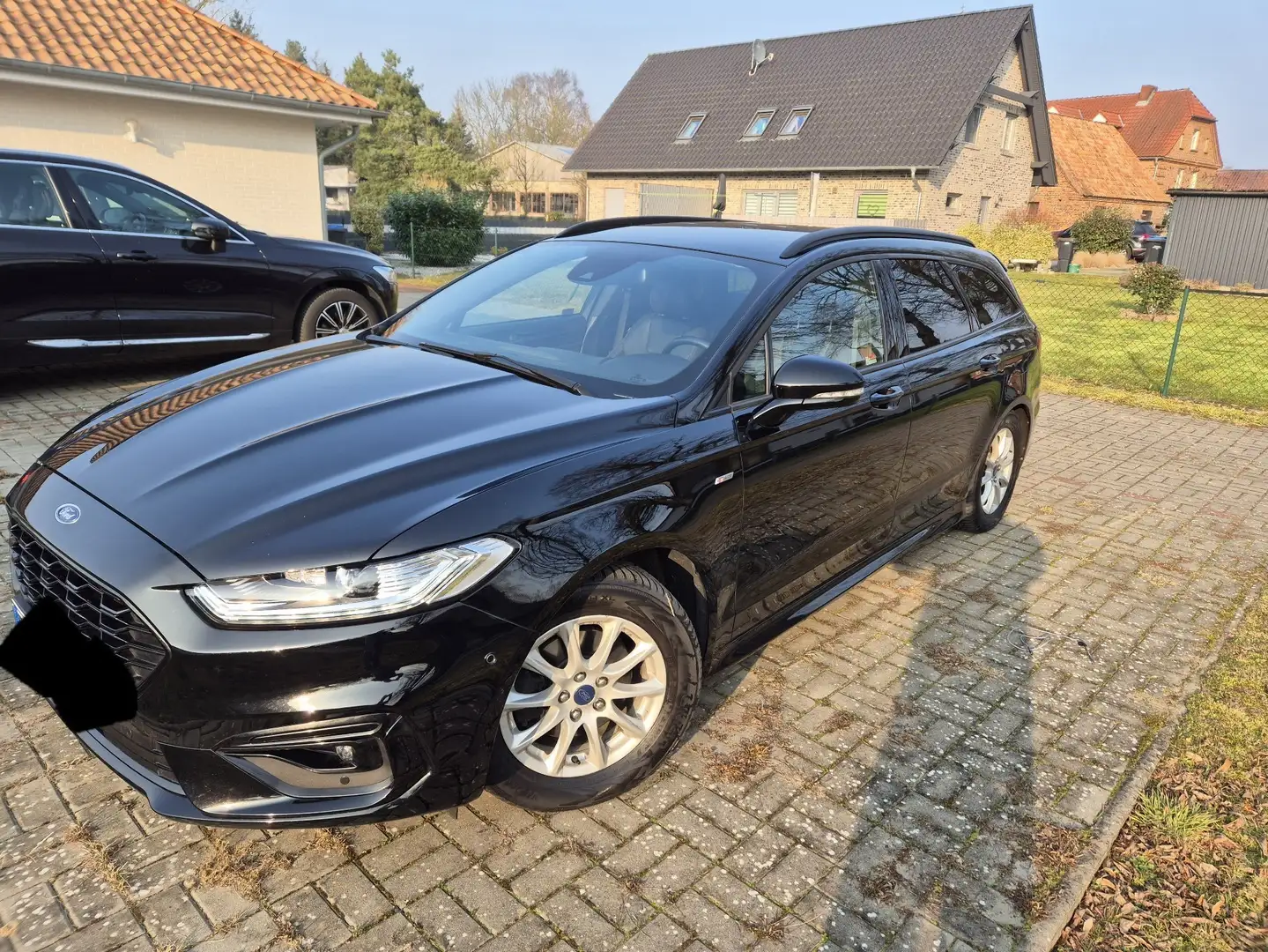 Ford Mondeo ST-Line Schwarz - 1