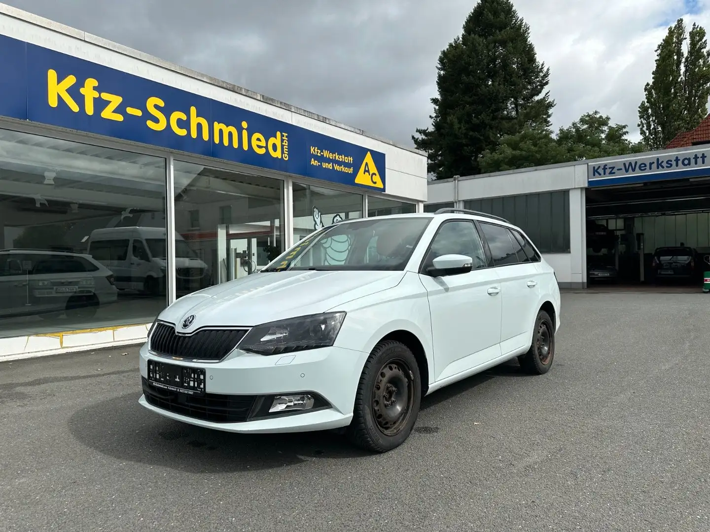 Skoda Fabia Combi Ambition*Klima*DAB*SHZ Weiß - 1