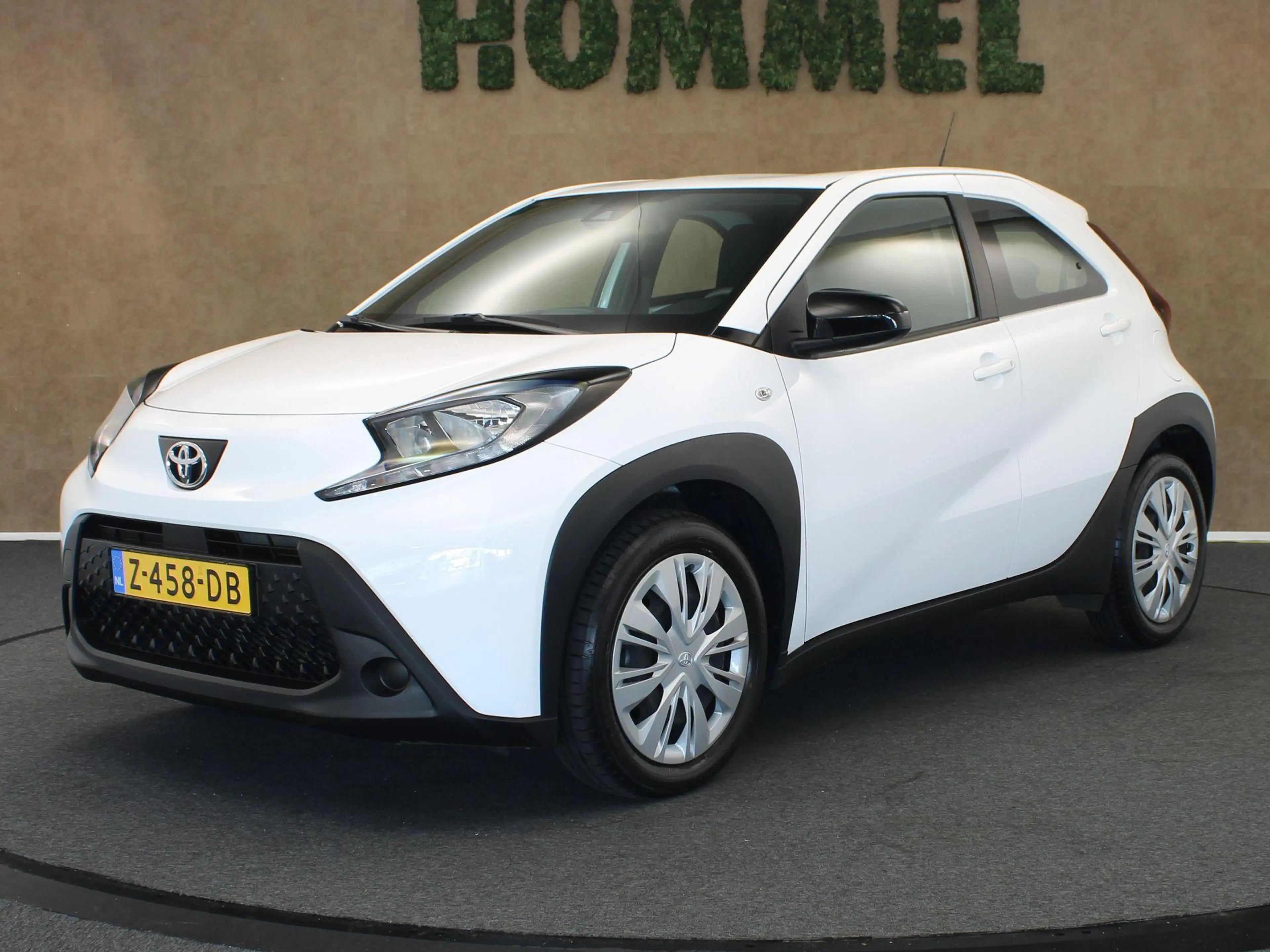 Toyota Aygo X 1.0 VVT-i MT Play - ORIGINEEL NEDERLANDSE AUTO - A — photo 5