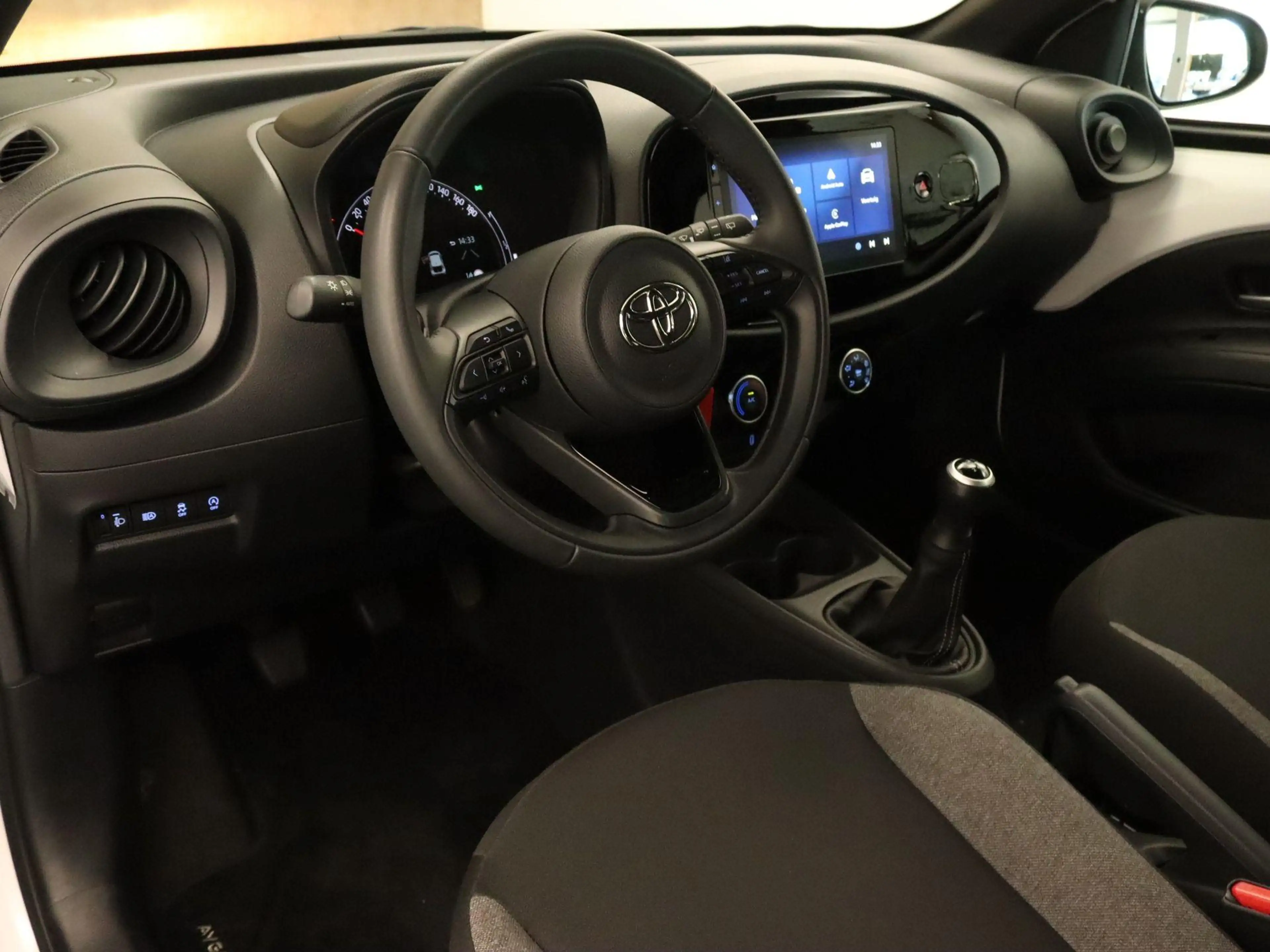 Toyota Aygo X 1.0 VVT-i MT Play - ORIGINEEL NEDERLANDSE AUTO - A — photo 7
