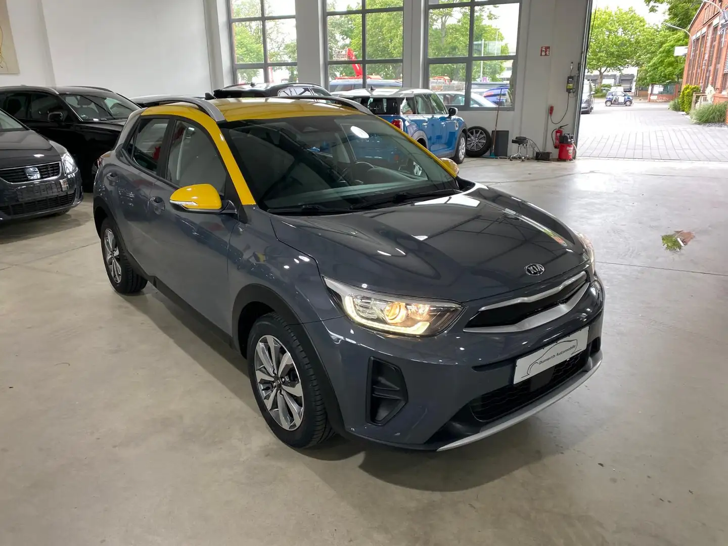 Kia Stonic 1.0 T-GDIVision/Navi/Alu/SH/RFK/Apple/ Grau - 2
