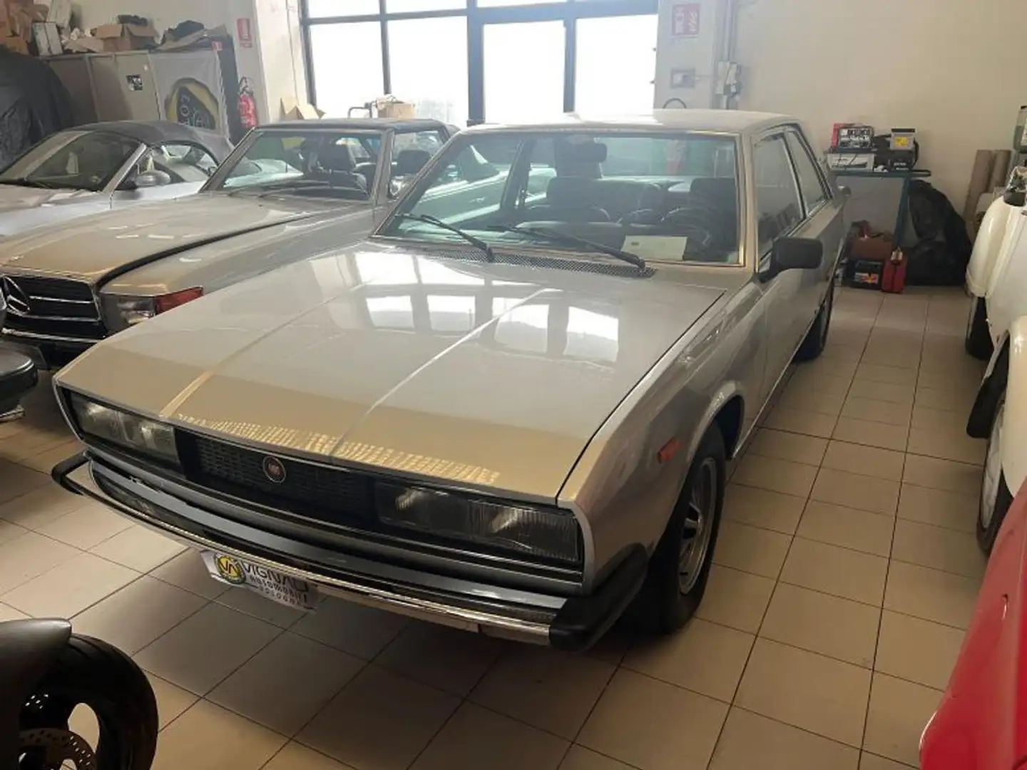 Fiat 130 Coupè 3200 V6 Automatica Zilver - 1