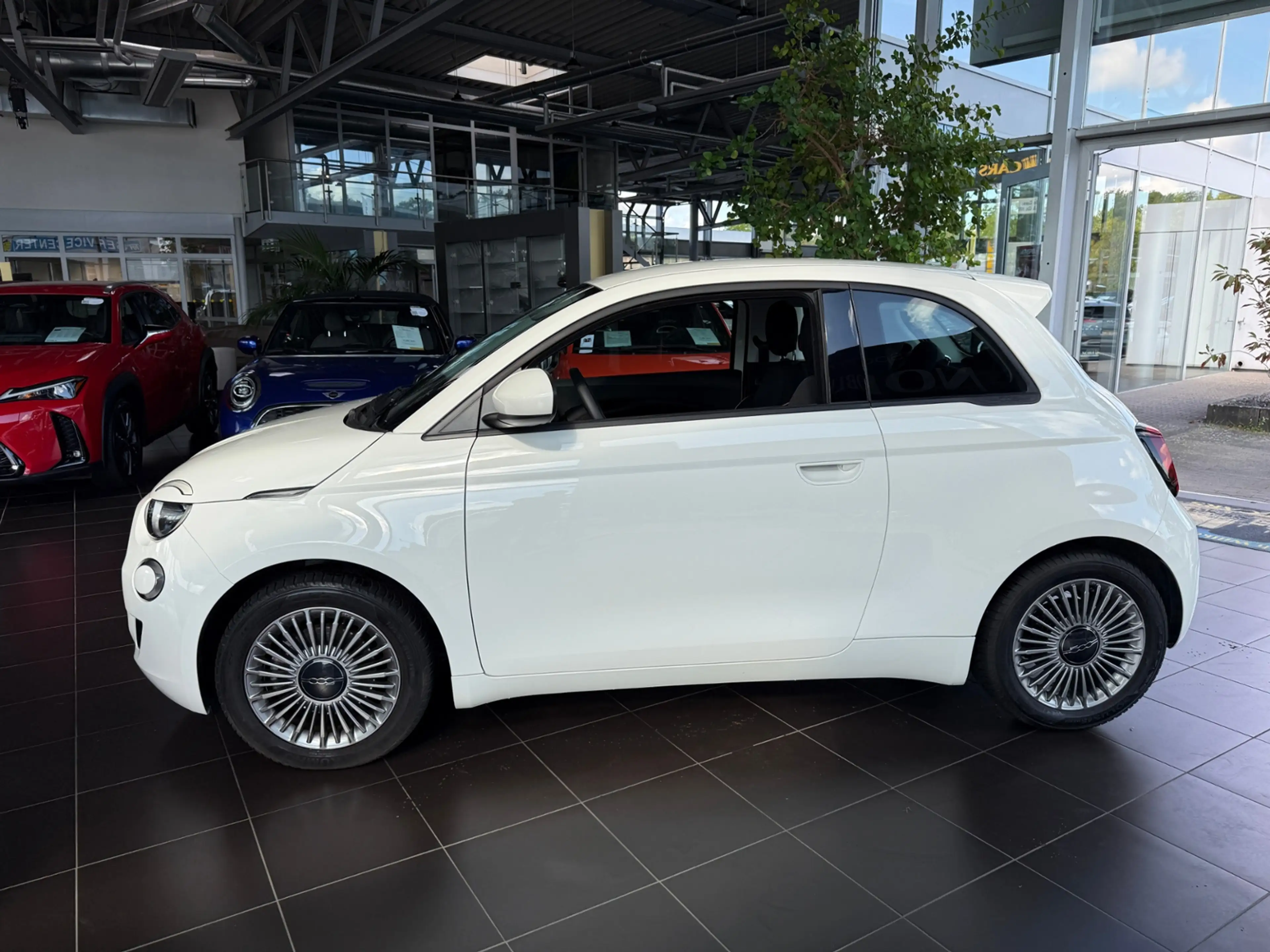Fiat 500e 42 kWh Alu Full Link Apple Car Play — photo 4