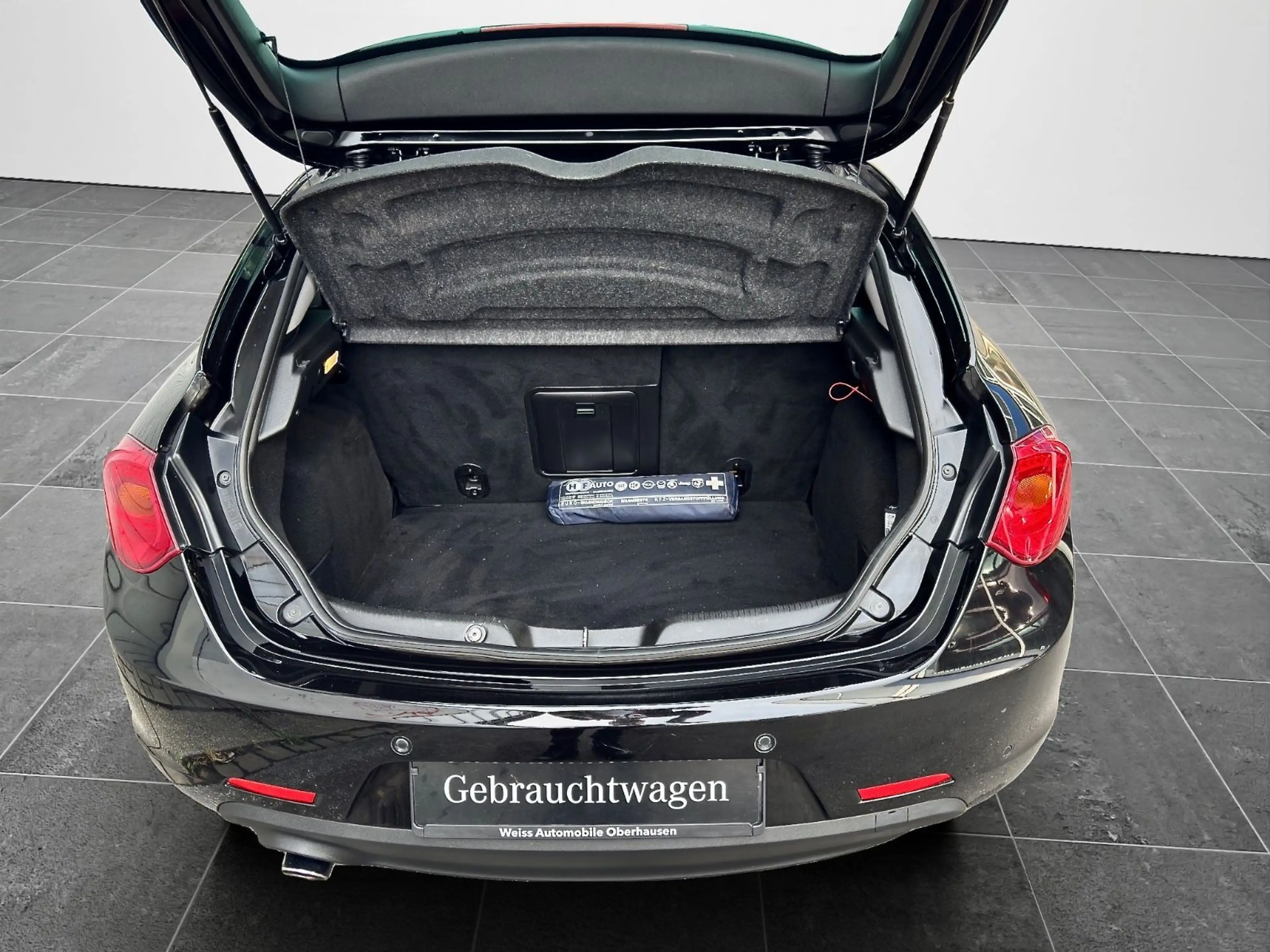 Alfa Romeo Giulietta 1.6 JTDm 16V*6 GANG*PDC*SHZ*1 HAND* — photo 9