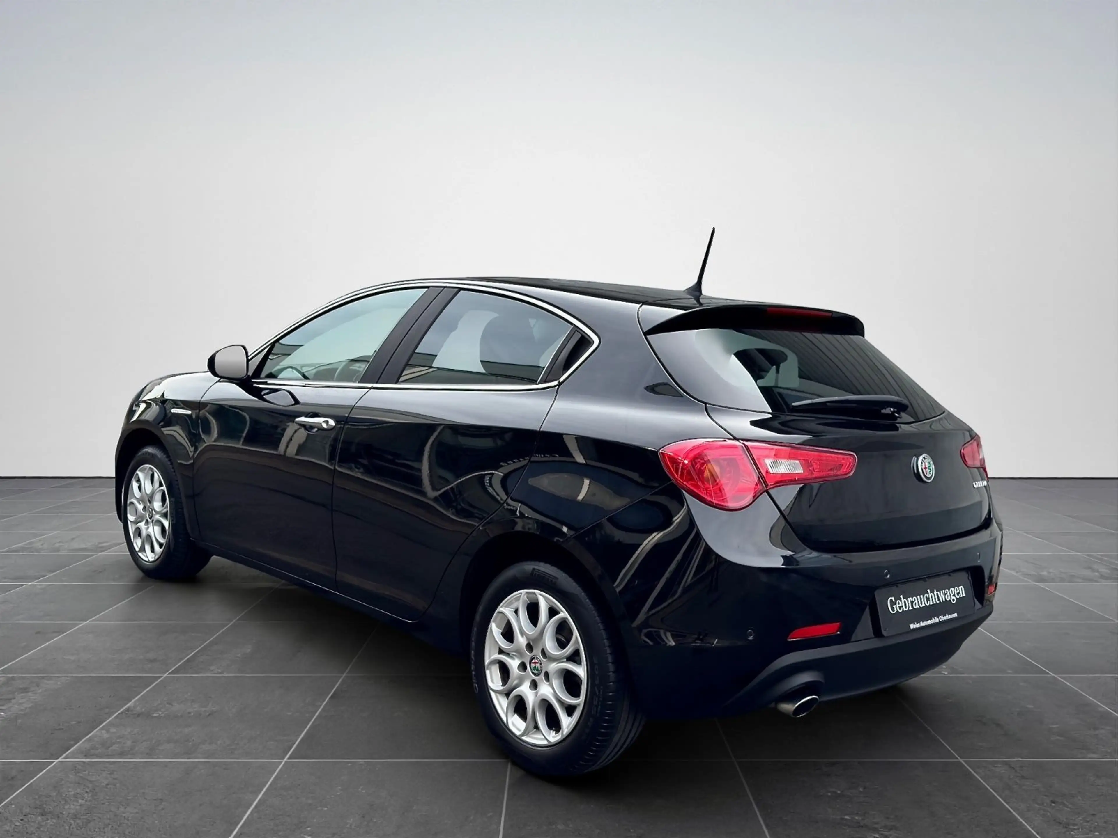 Alfa Romeo Giulietta 1.6 JTDm 16V*6 GANG*PDC*SHZ*1 HAND* — photo 2