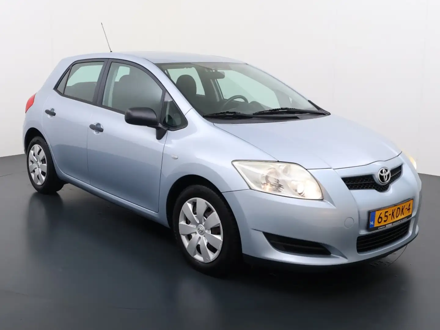 Toyota Auris 1.3 Comfort Bleu - 2