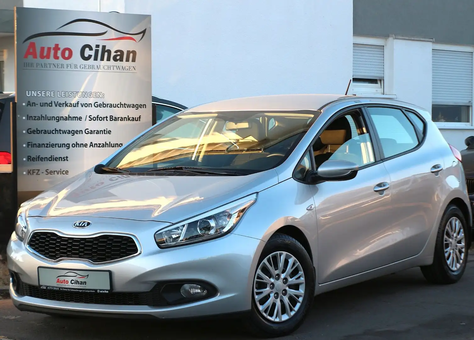 Kia Ceed / cee'd 1.HAND! TEMPO! 6-GANG! Silber - 1