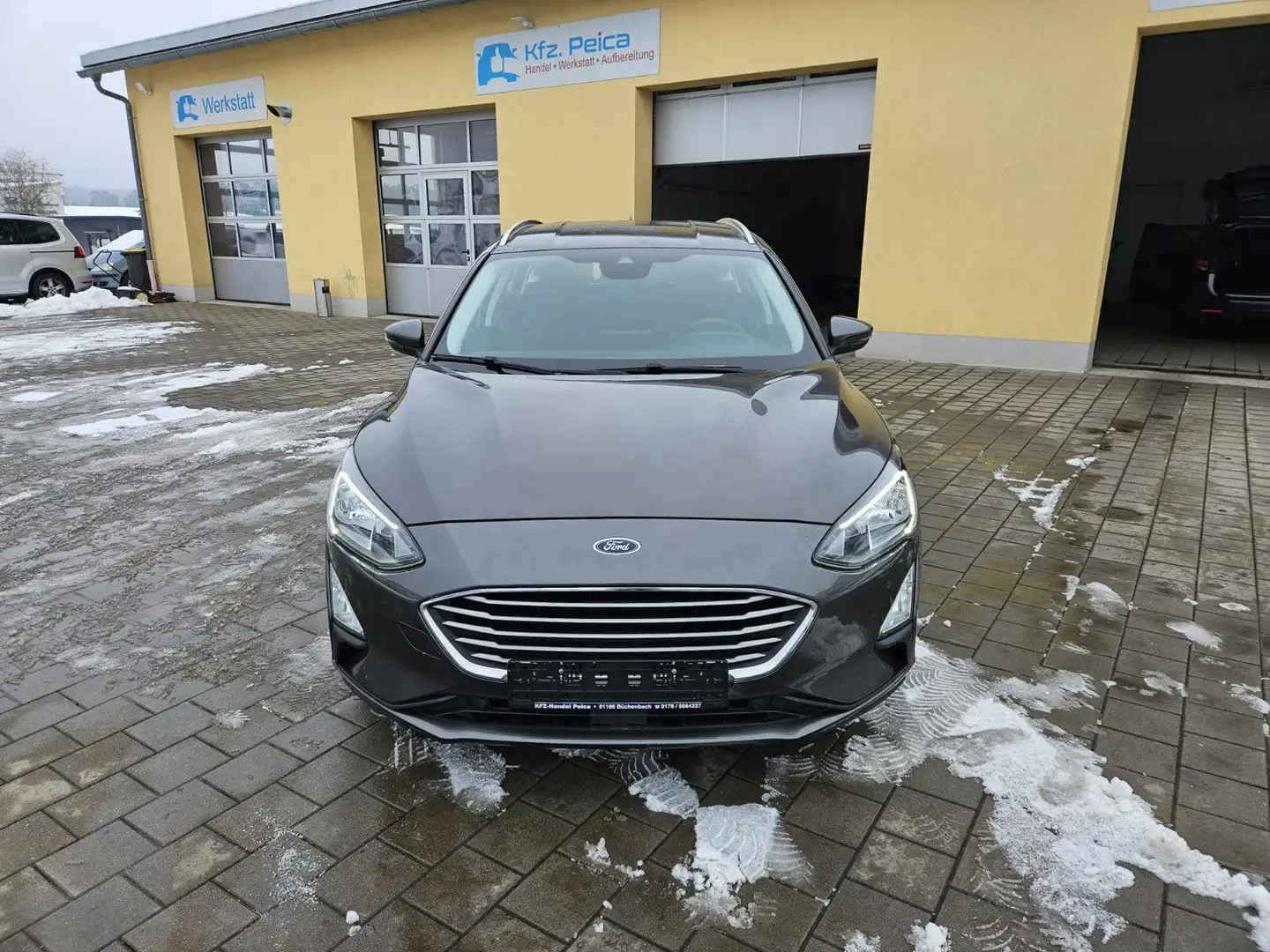 Ford Focus Turnier Cool & Connect*Navi*Android*AHK* Gris - 2