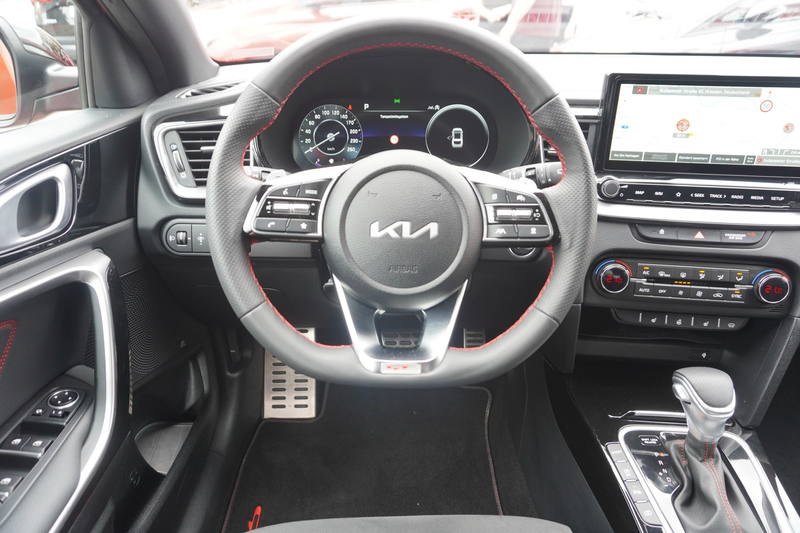 Kia ProCeed / pro_cee'd ProCeed GT 1.6 T-GDI Pano LED Navi ACC Kamera — photo 13