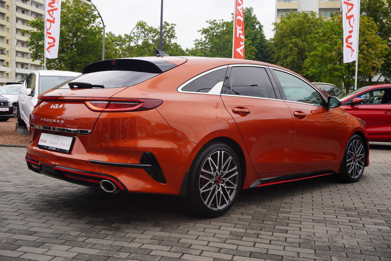 Kia ProCeed / pro_cee'd ProCeed GT 1.6 T-GDI Pano LED Navi ACC Kamera — photo 6
