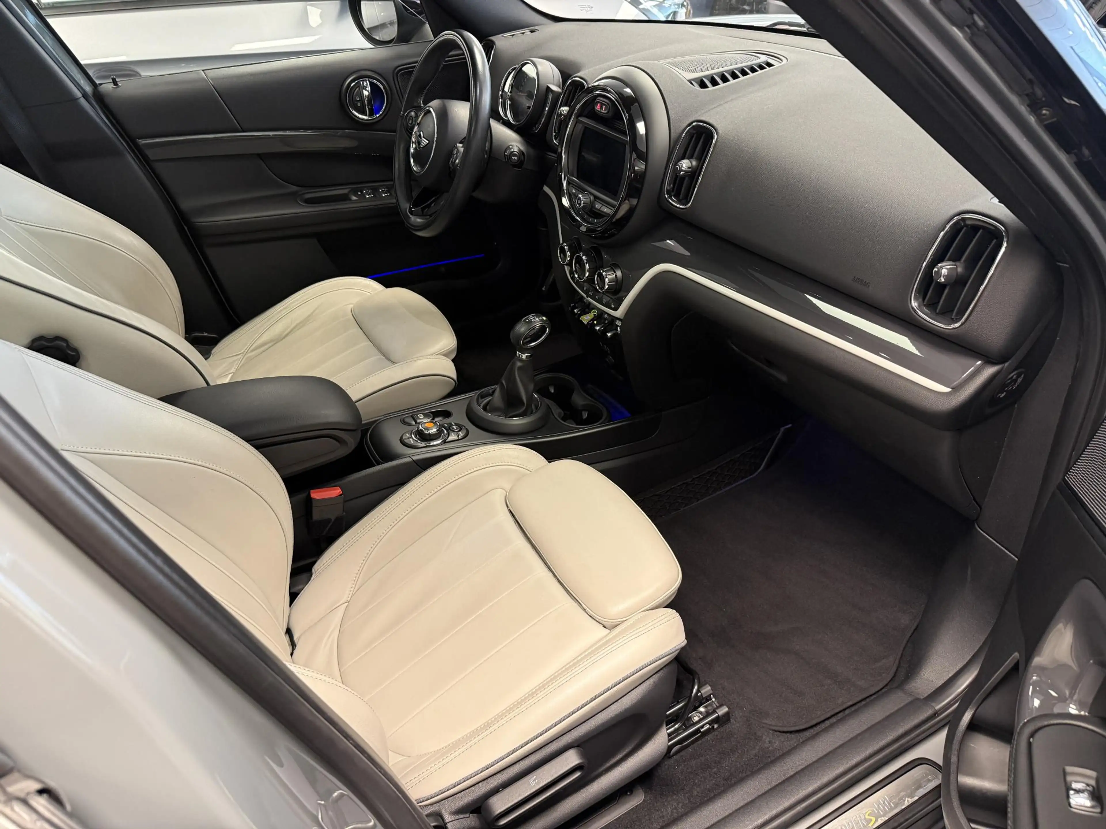 MINI Cooper Countryman 1.5 ALL4 Chili * Pano * Navi * Cruise * Plug-in * — photo 7