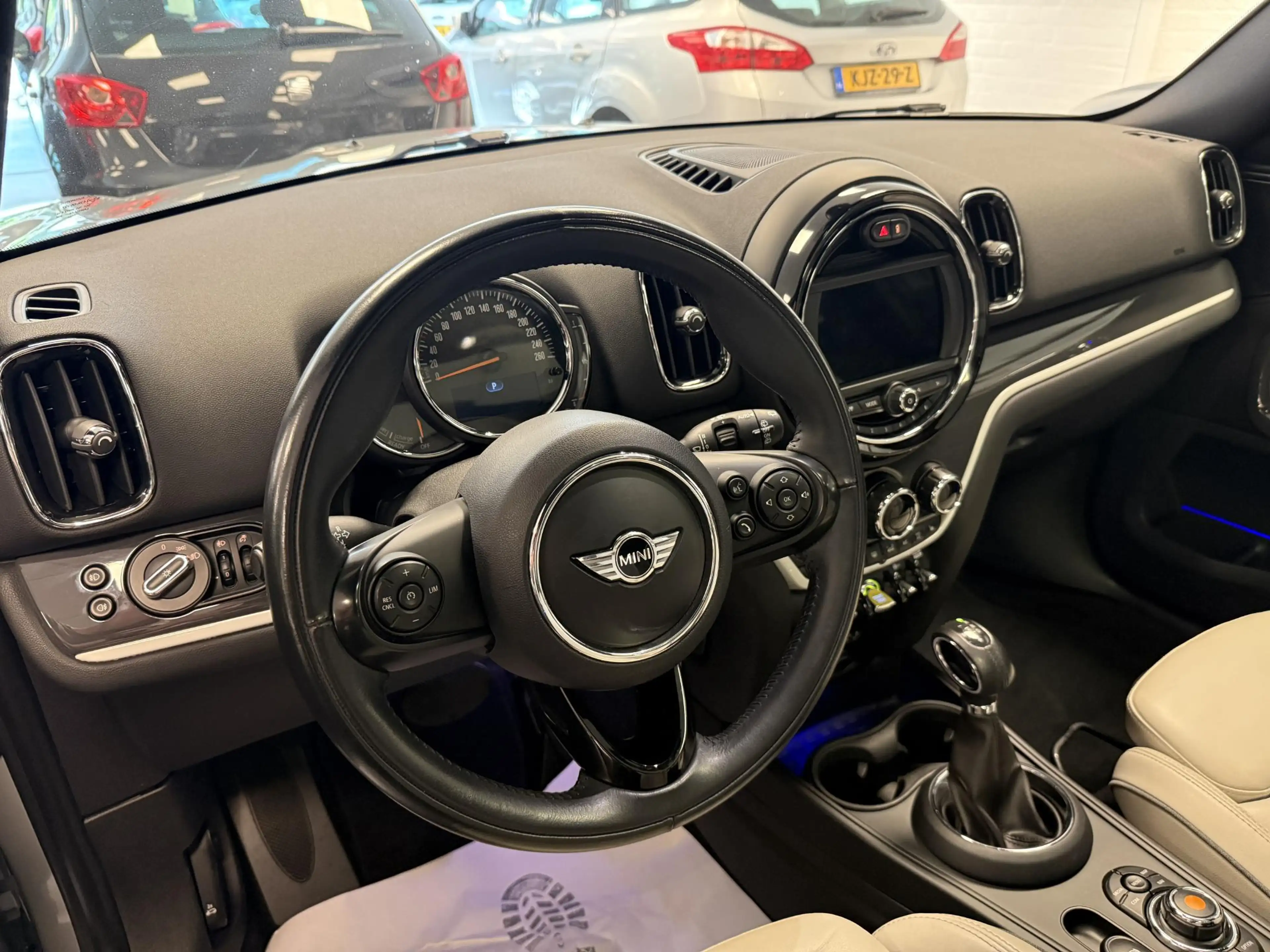 MINI Cooper Countryman 1.5 ALL4 Chili * Pano * Navi * Cruise * Plug-in * — photo 8