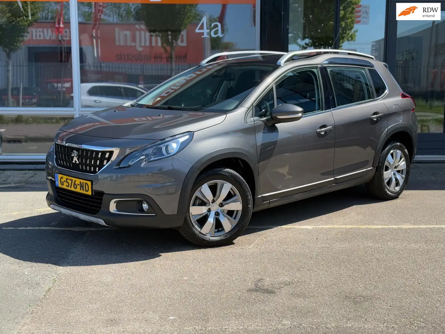 Peugeot 2008 1.2 PureTech Crossway | WORD VERWACHT! Grijs - 1
