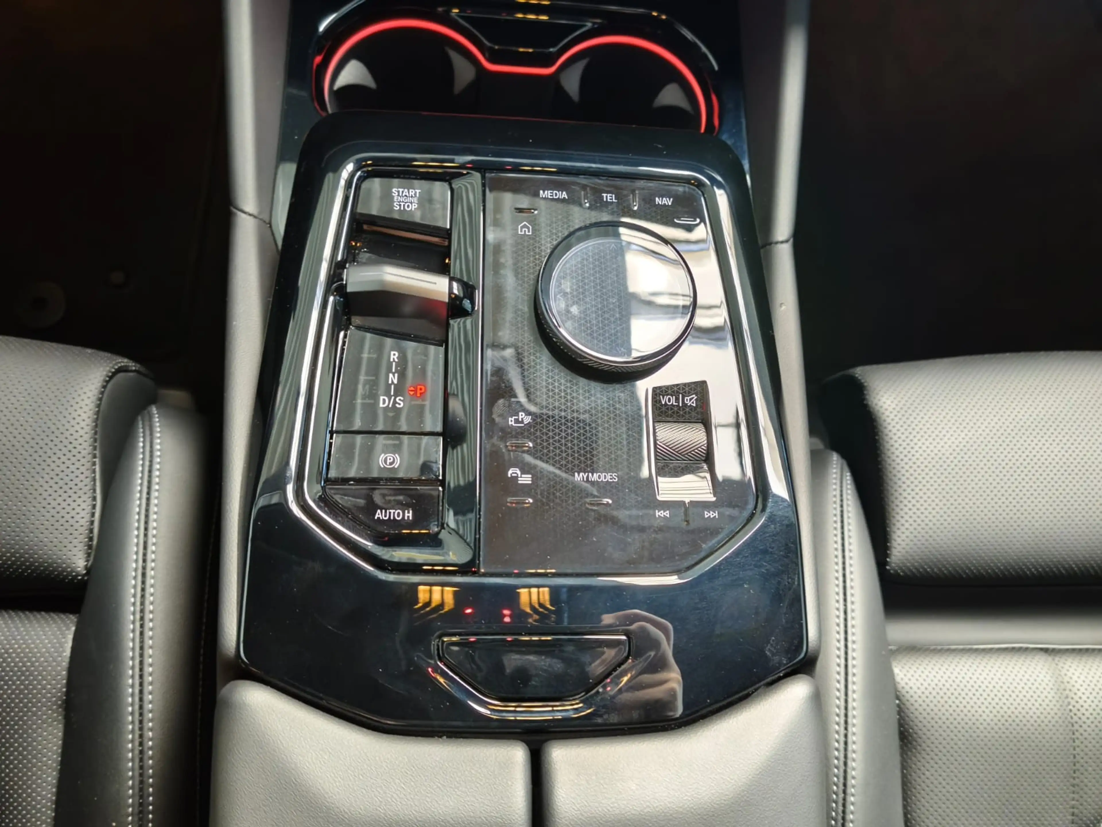 BMW 520 d Tour. xDr. M Sport Pano/360°/B&W/21"/HUD — photo 13