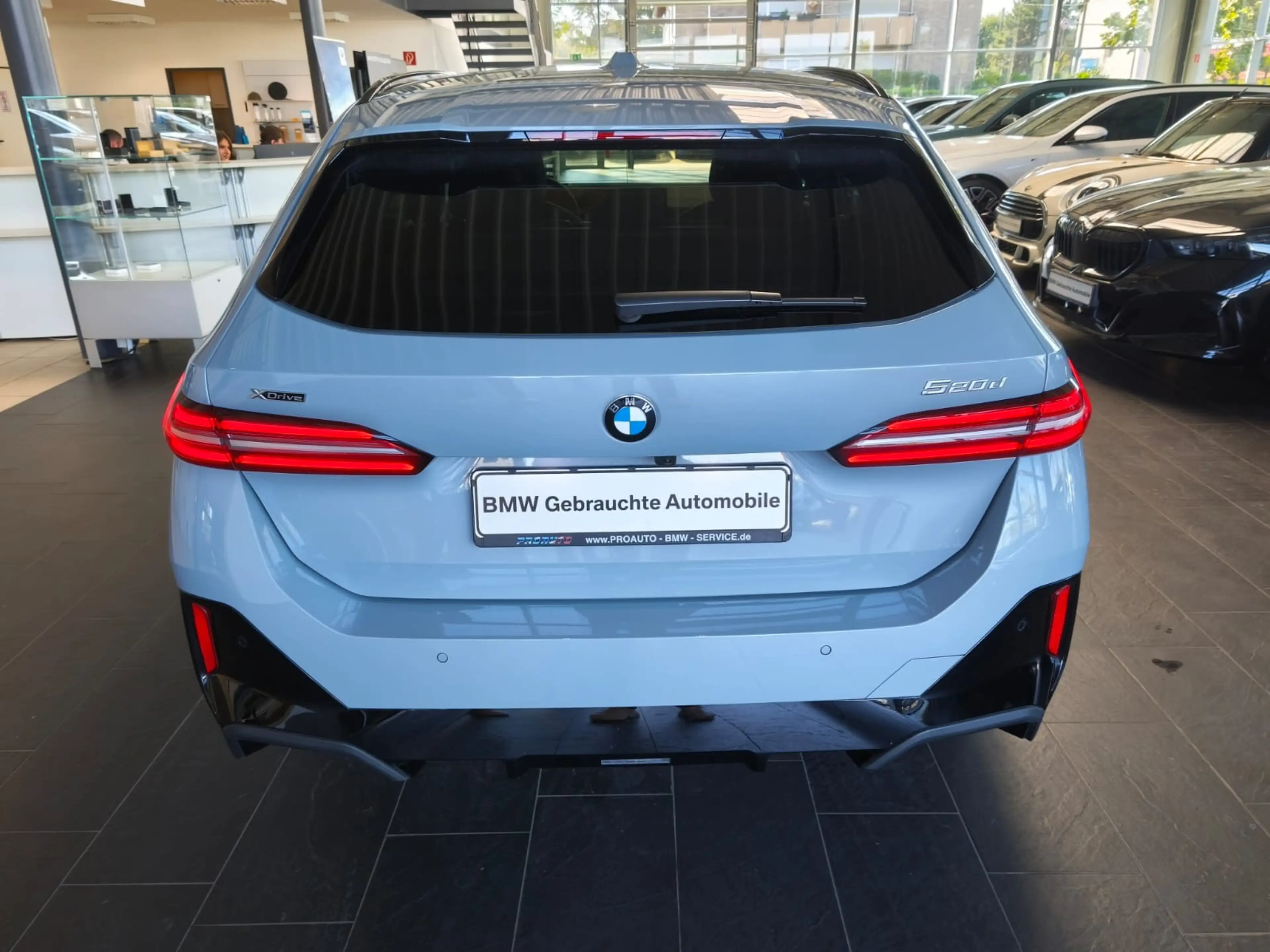 BMW 520 d Tour. xDr. M Sport Pano/360°/B&W/21"/HUD — photo 5