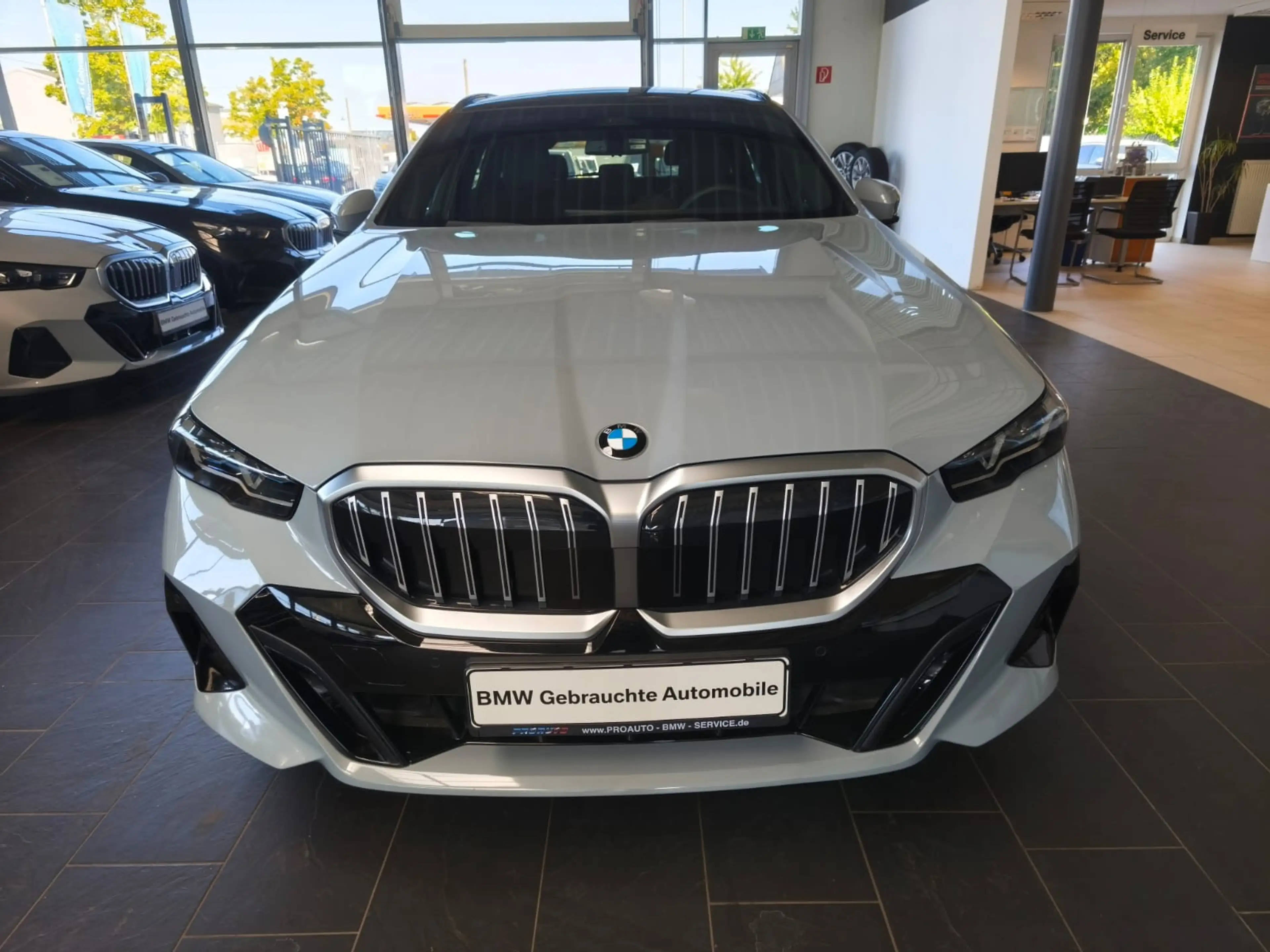 BMW 520 d Tour. xDr. M Sport Pano/360°/B&W/21"/HUD — photo 2