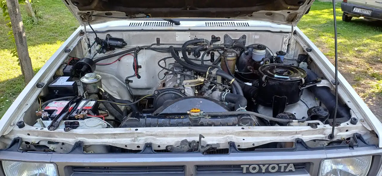 TOYOTA HILUX LN 65 ASI, foto 8