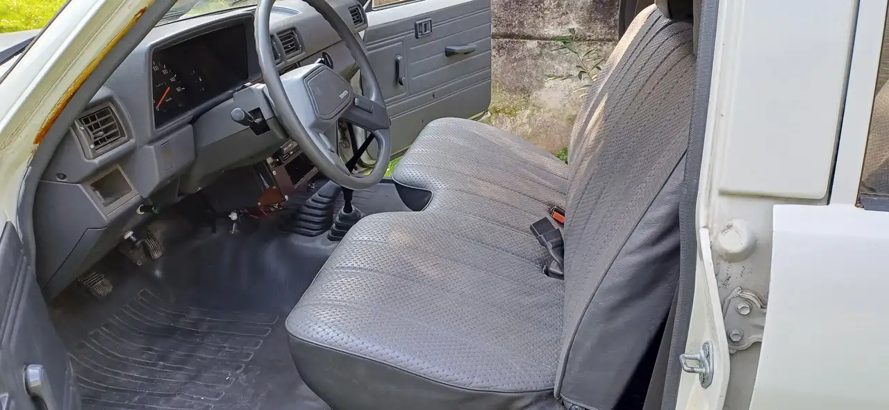 TOYOTA HILUX LN 65 ASI, foto 4