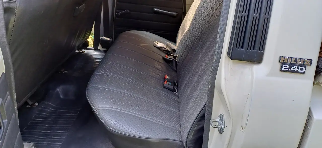 TOYOTA HILUX LN 65 ASI, foto 5