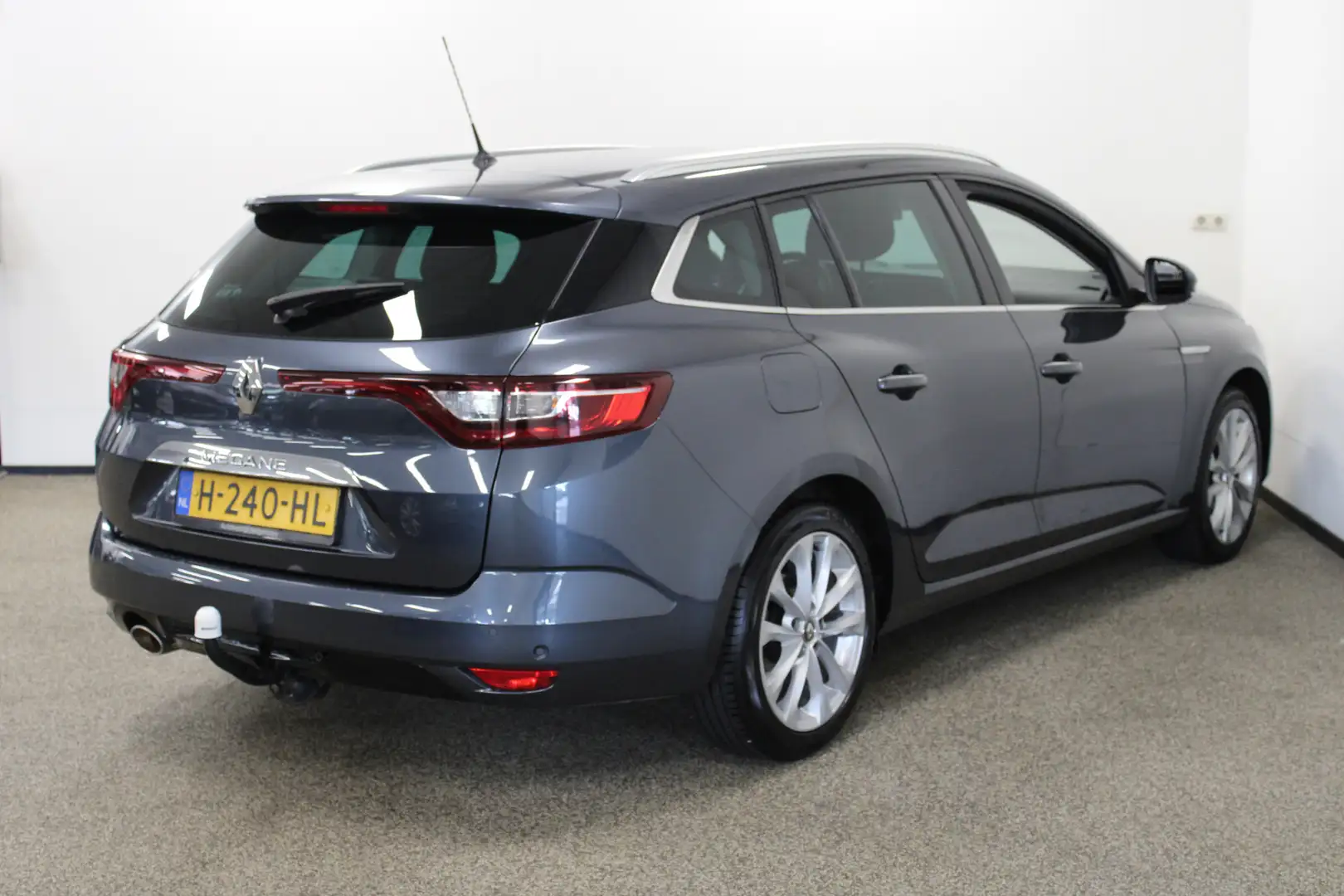 Renault Megane Estate 1.3 TCe GT-Line Grijs - 2