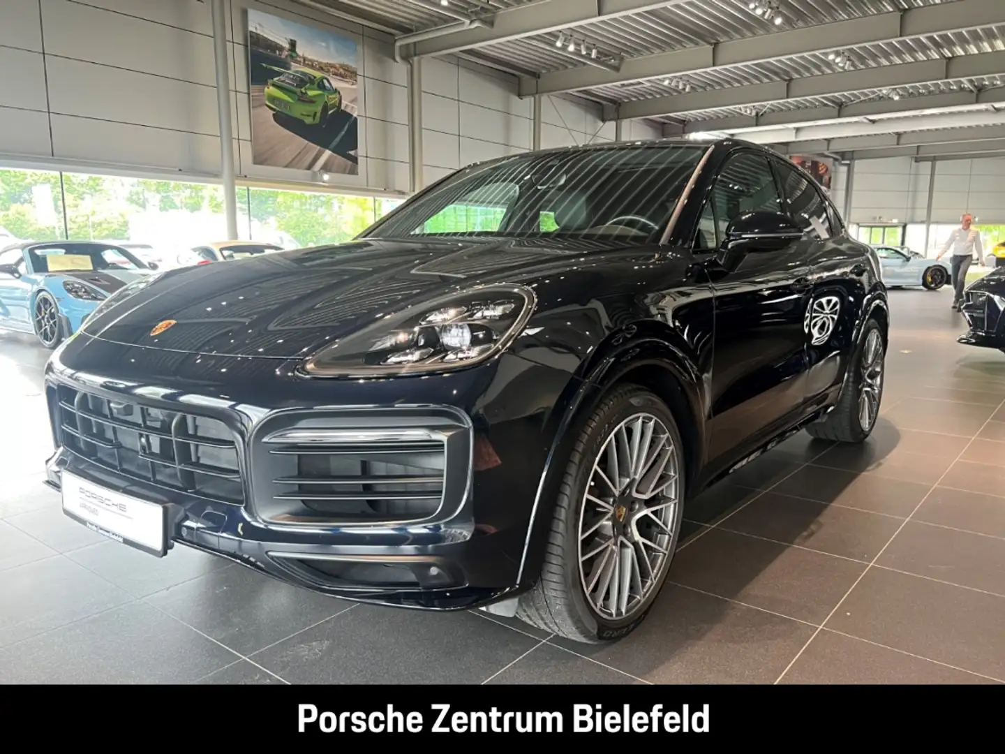 Porsche Cayenne GTS Coupe BOSE Panoramadach InnoDrive Blau - 1