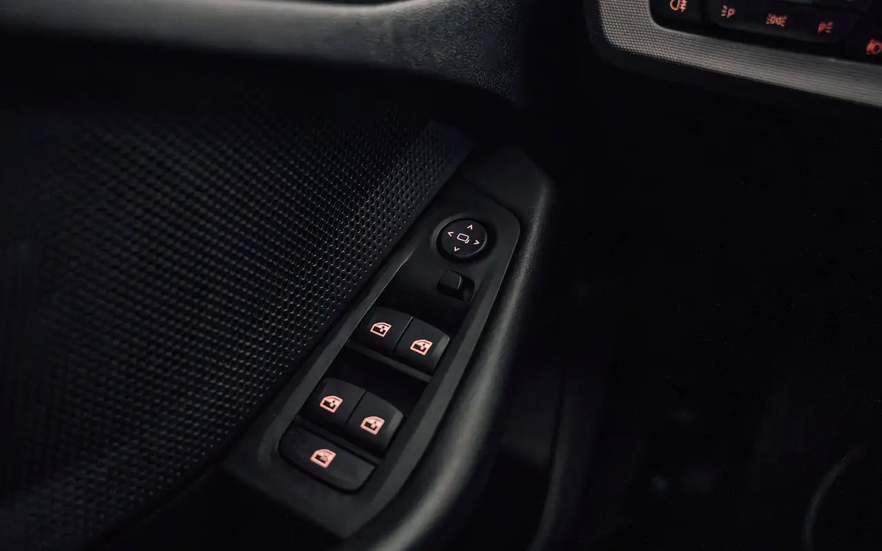 BMW 118 118iA Advantage Incl. LED JA 17" Navi Winter Pack, миниатюра 11