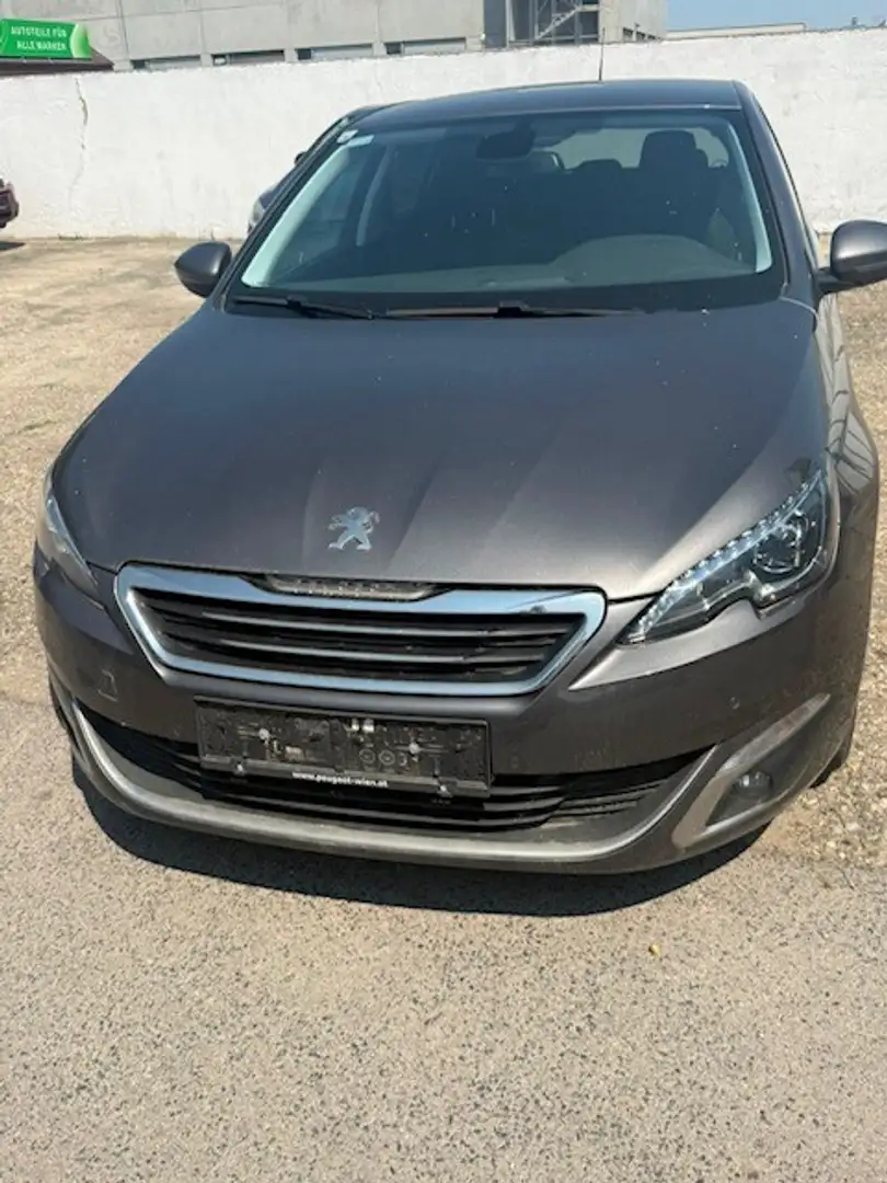 Peugeot 308 1.2 PureTech Allure Grau - 1